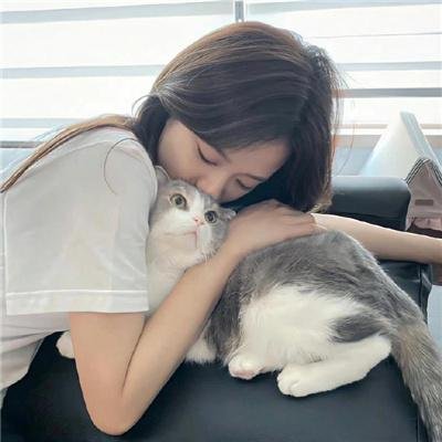 猛兽噬人